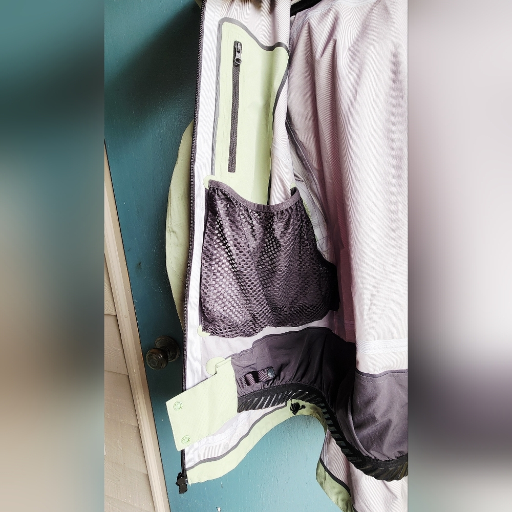 Helly Hansen Aurora Infinity Shell Jacket - Picture 9 of 15